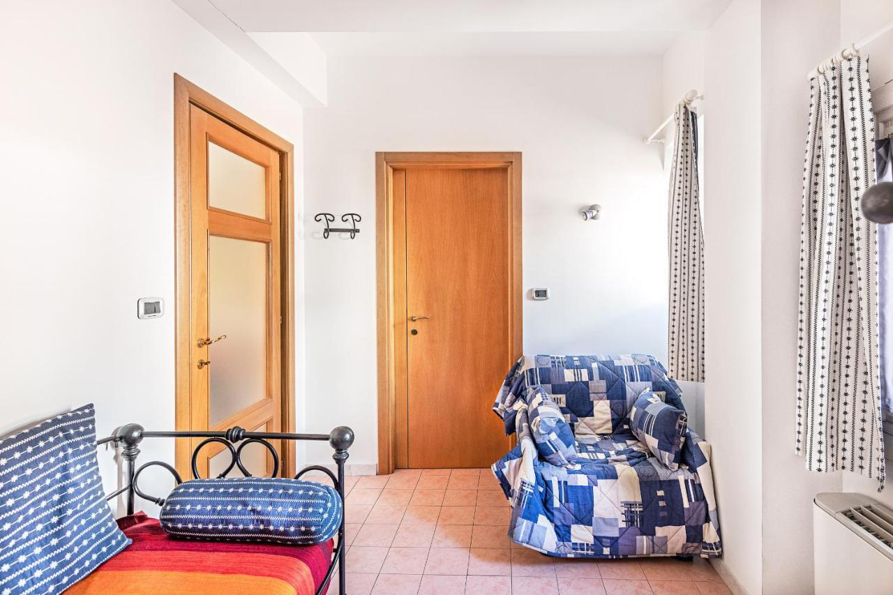 Gaudio Flat Near Ariston Theater By Wonderful Italy Apartment Sanremo Bagian luar foto