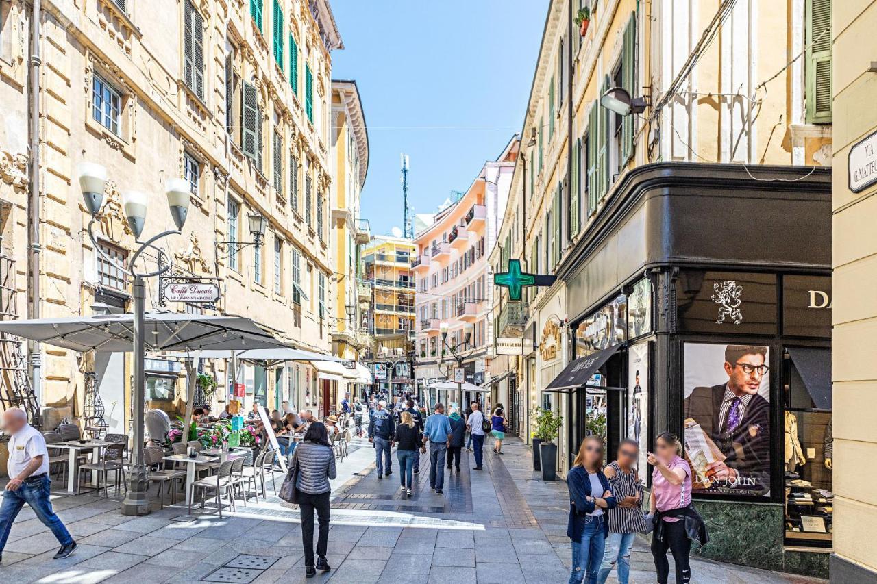 Gaudio Flat Near Ariston Theater By Wonderful Italy Apartment Sanremo Bagian luar foto