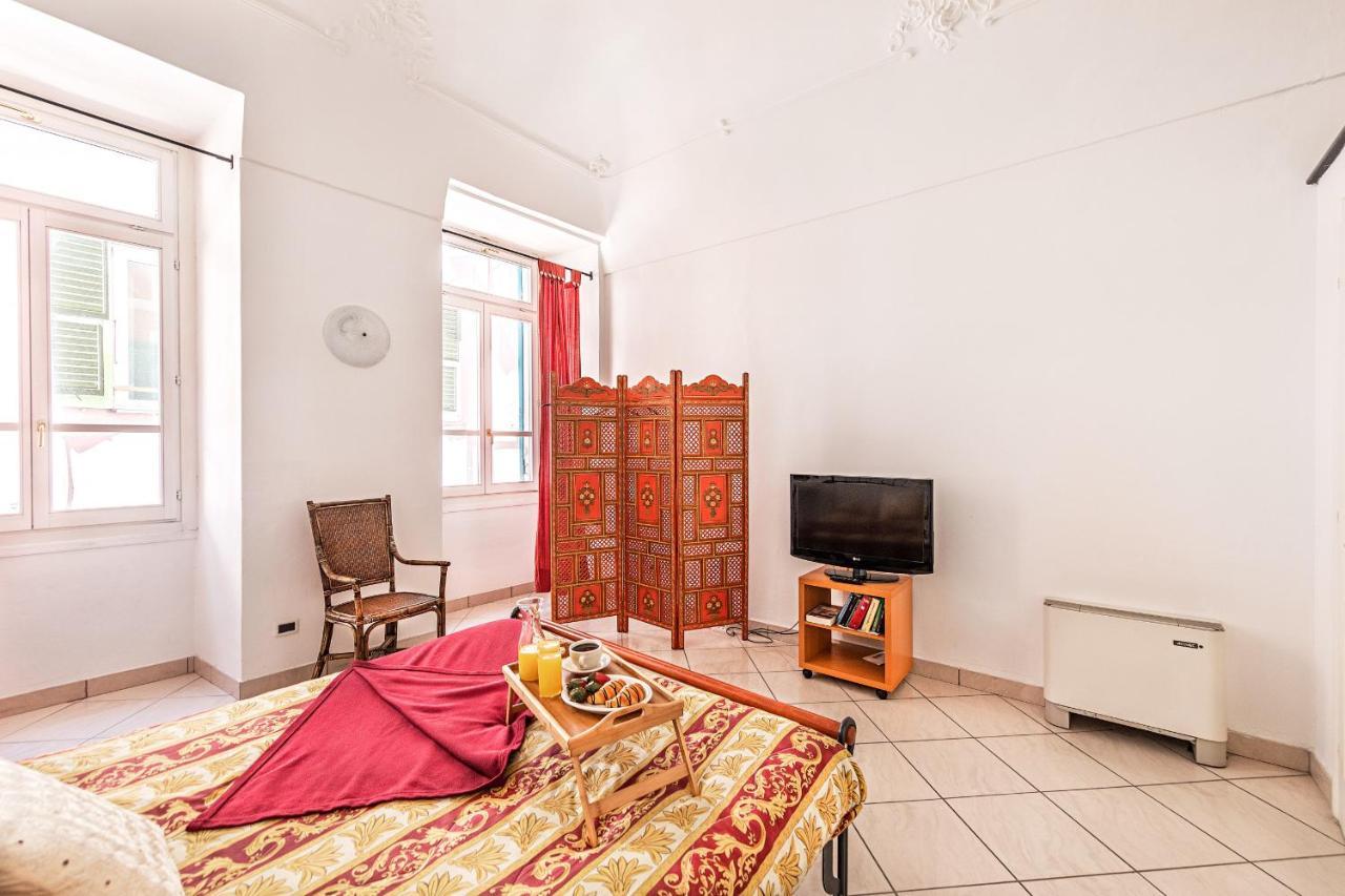 Gaudio Flat Near Ariston Theater By Wonderful Italy Apartment Sanremo Bagian luar foto